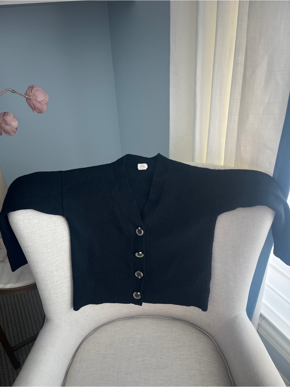 Aspen 100% Extrafine Merino Wool Cardigan Black Size M